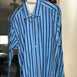 Such a great looking shirt- dressy up or down